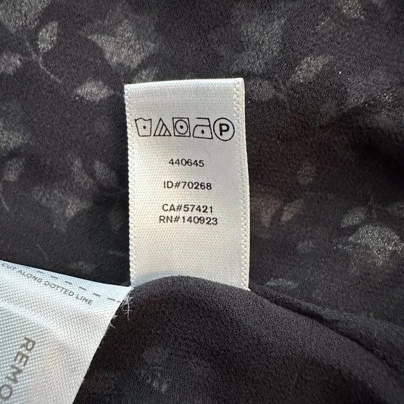 Women's Petite SP NWT Loft Bluebell Flounce Halter Romper Black Floral Print - Picture 11 of 11